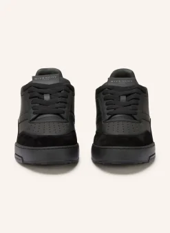 Sneaker YARD
