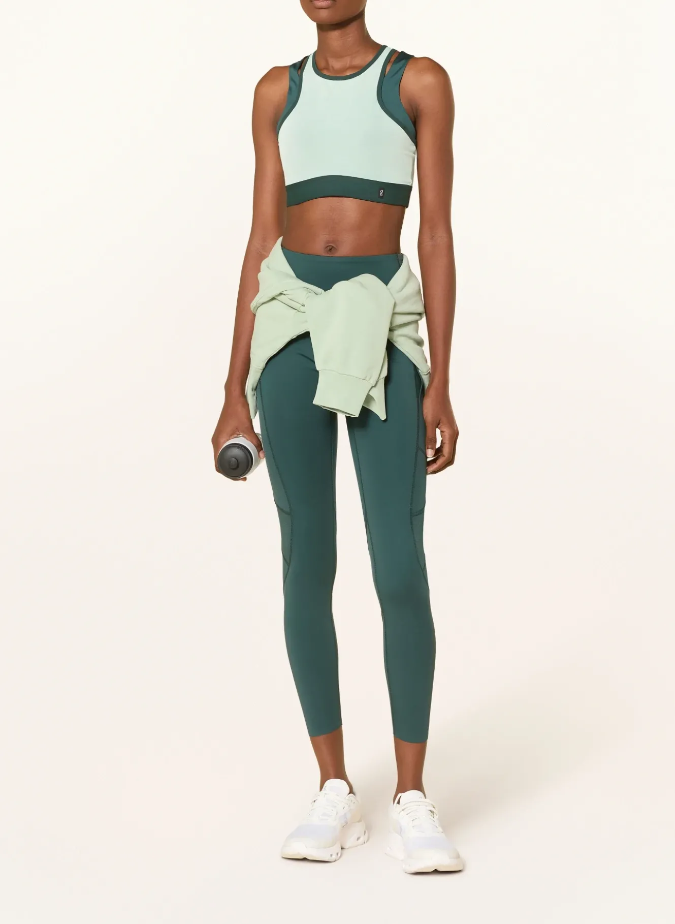 Sport-BH TRAIN VOLT aus Mesh