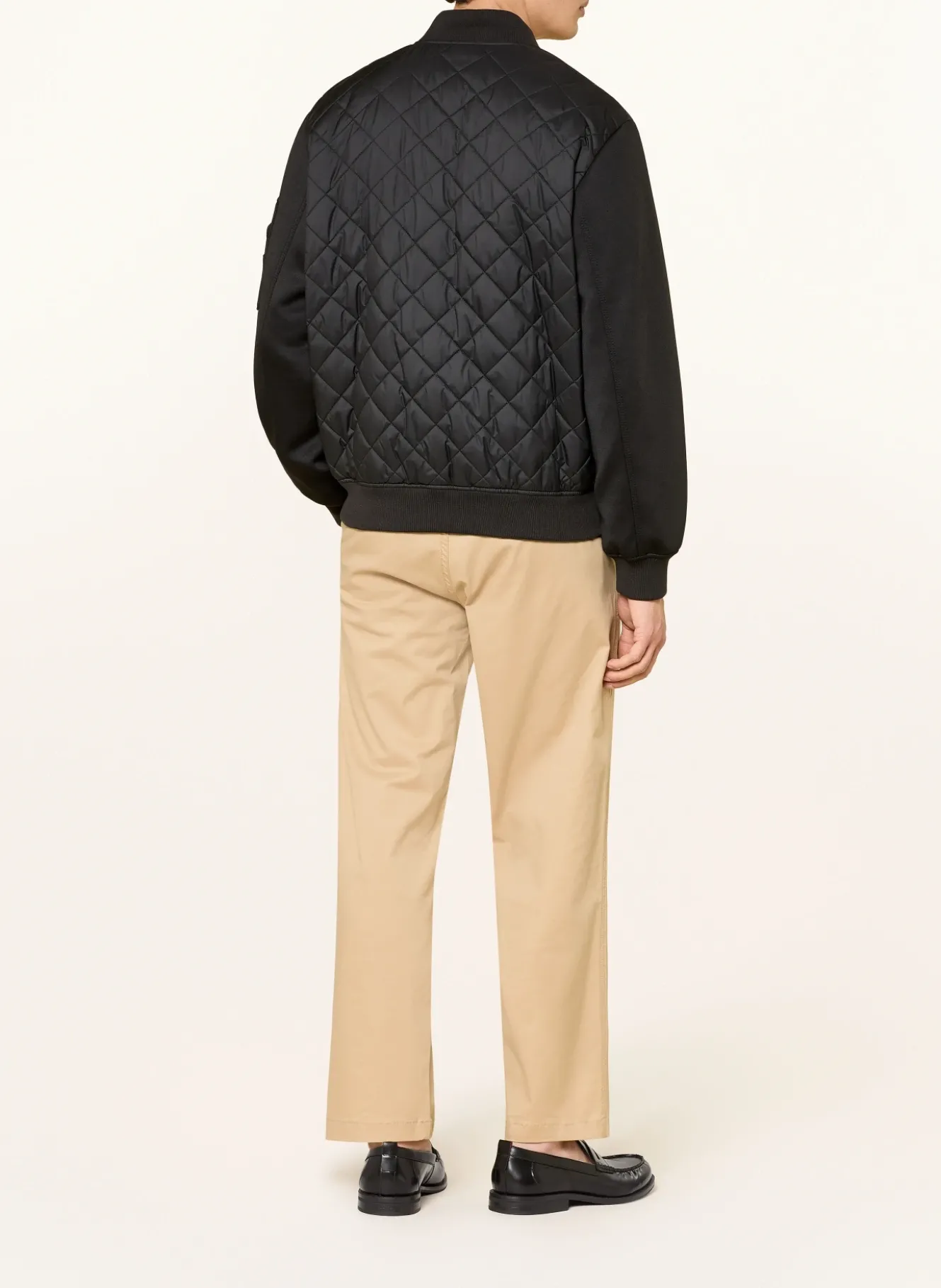 Steppjacke im Materialmix
