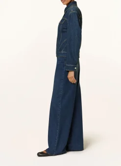 Straight Jeans