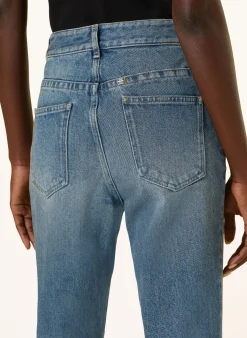 Straight Jeans