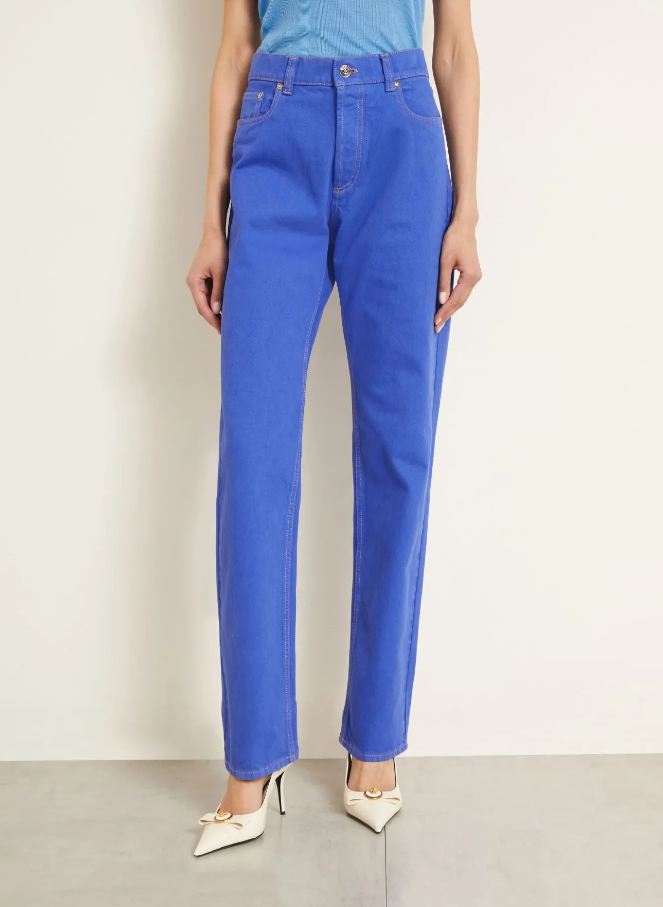Straight Jeans
