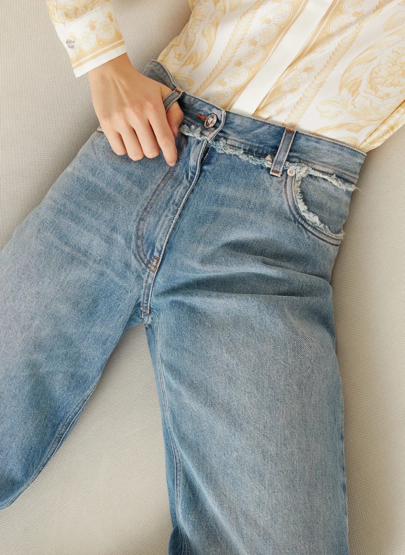 Straight Jeans