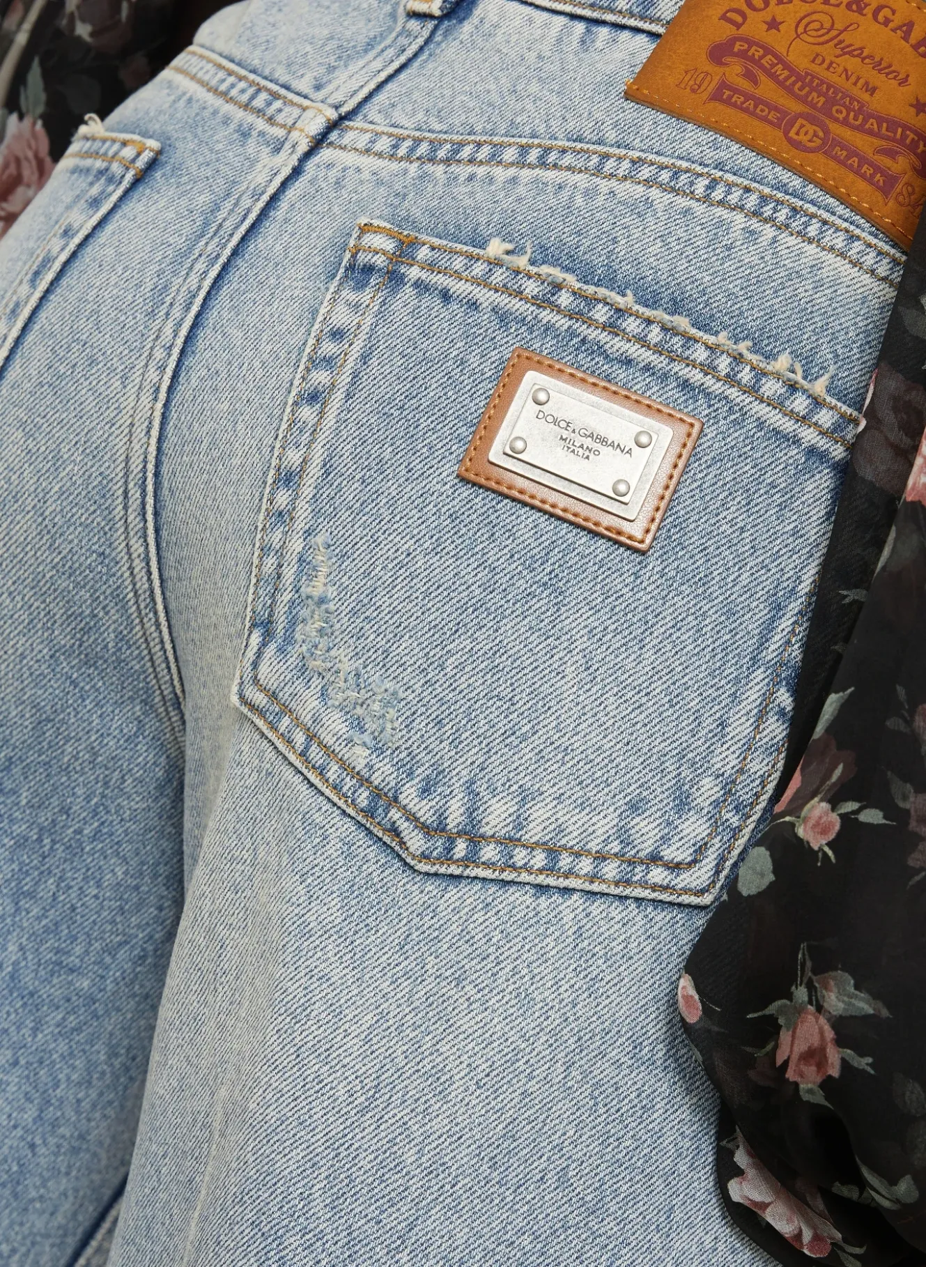 Straight Jeans
