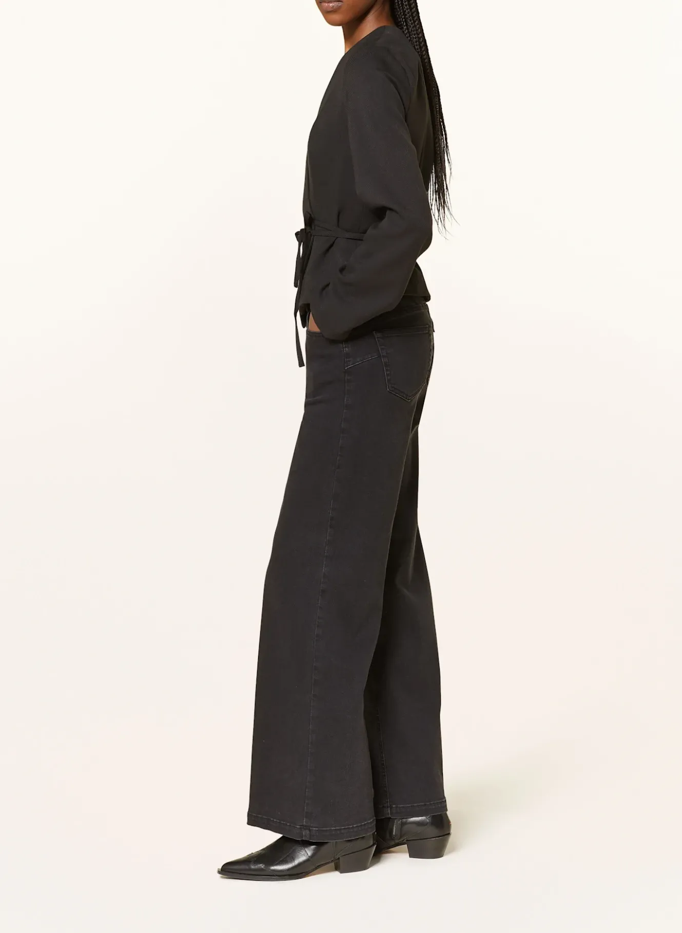Straight Jeans