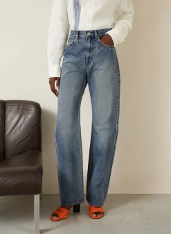 Straight Jeans