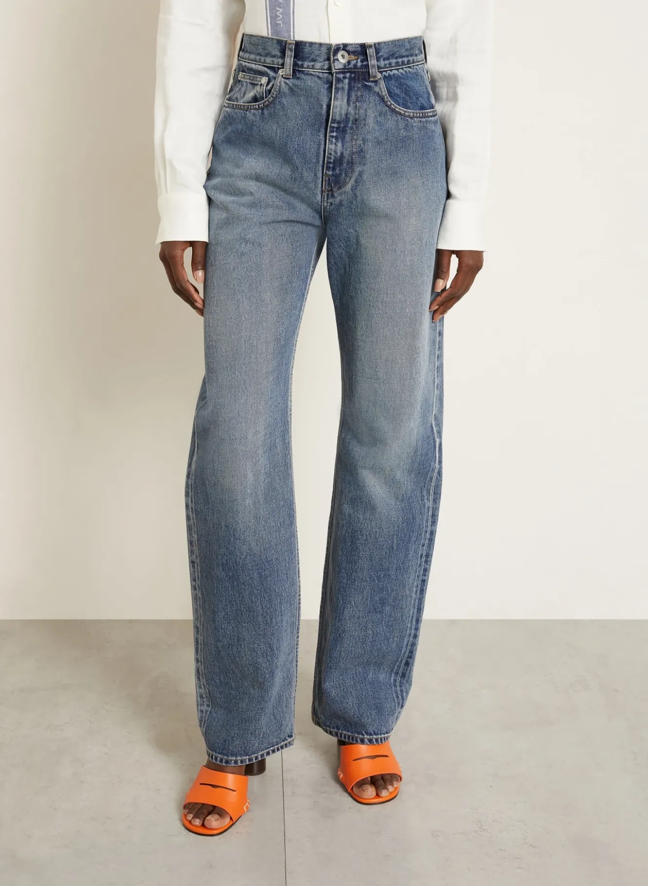 Straight Jeans