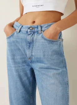 Straight Jeans