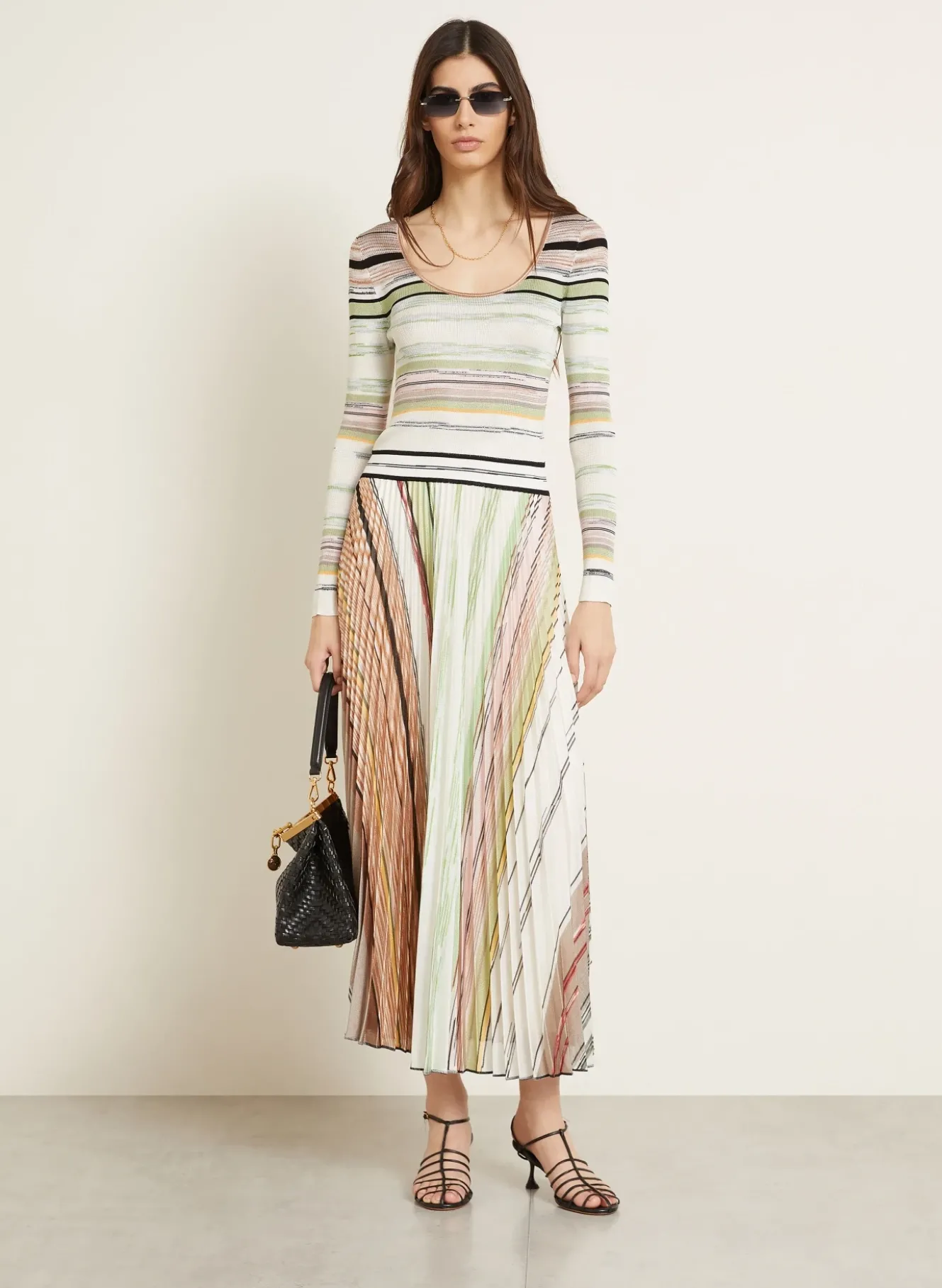 Strickkleid mit Plissees