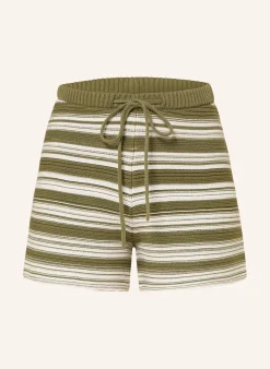Strickshorts