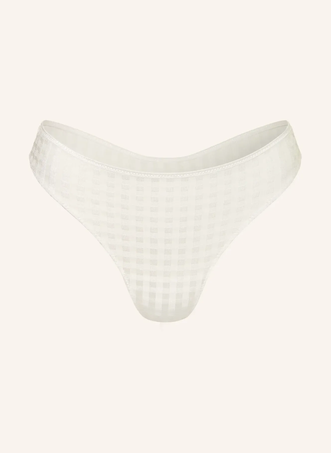 String AVERO