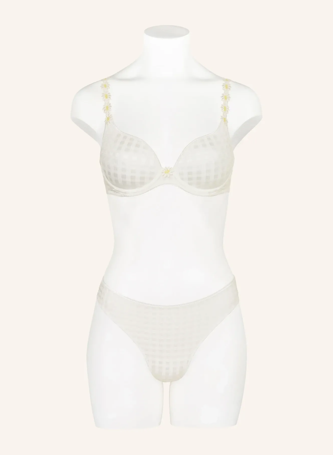 String AVERO