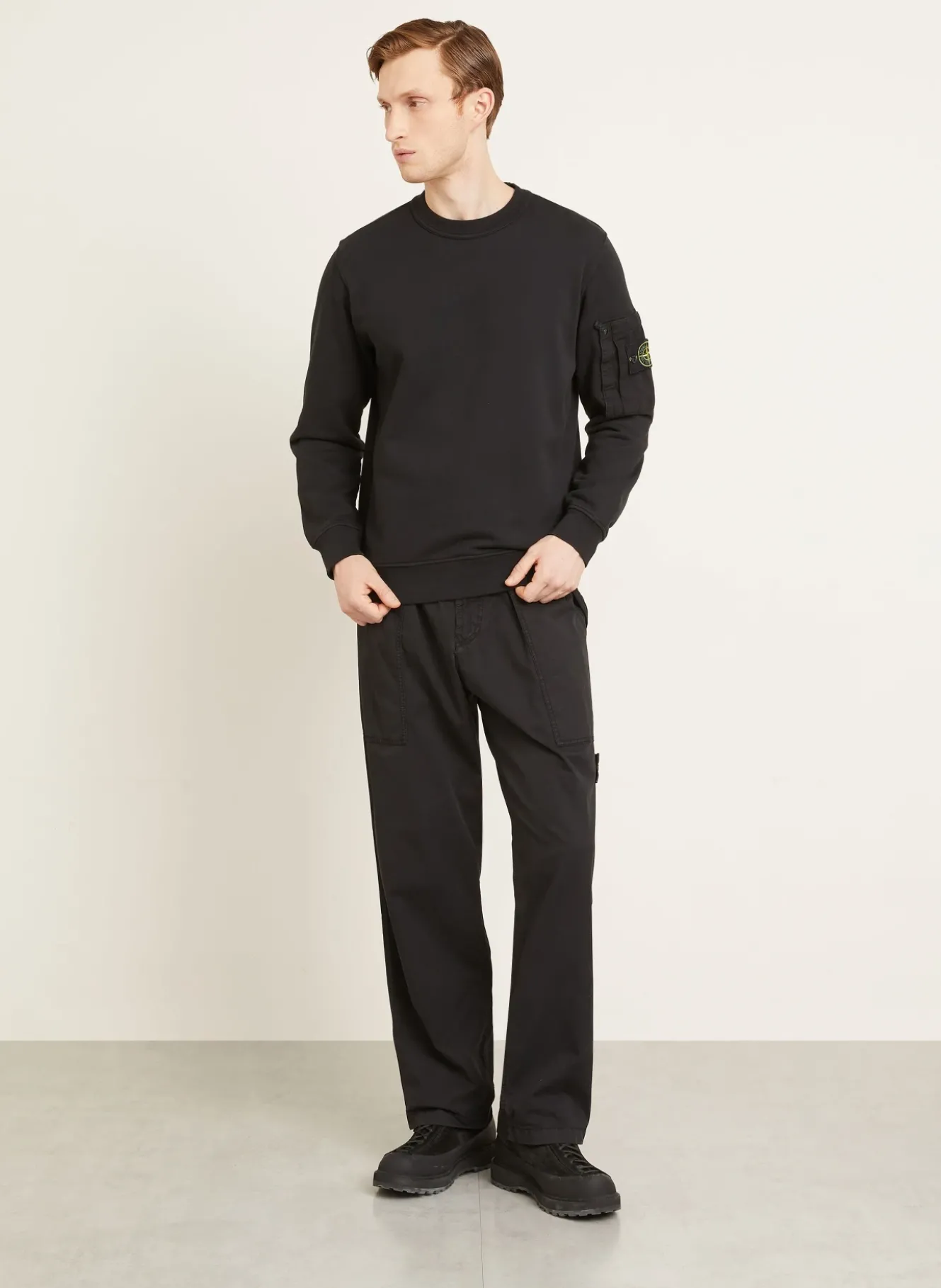 Sweatshirt