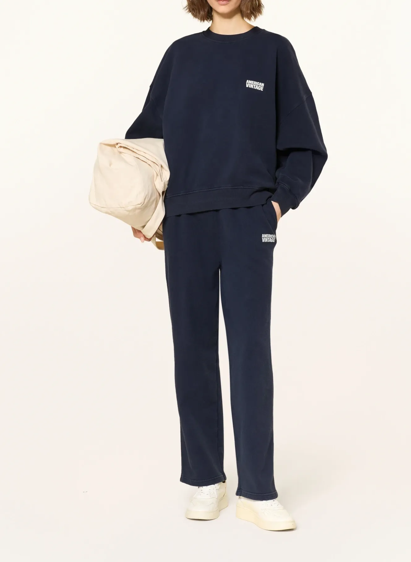 Sweatshirt PLIZZY