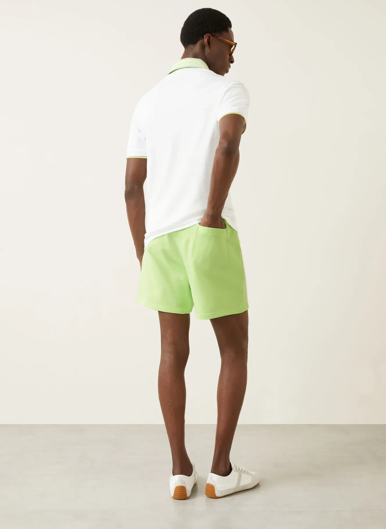 Sweatshorts INNOCENCE TRIANGLE