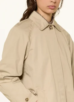 Trenchcoat