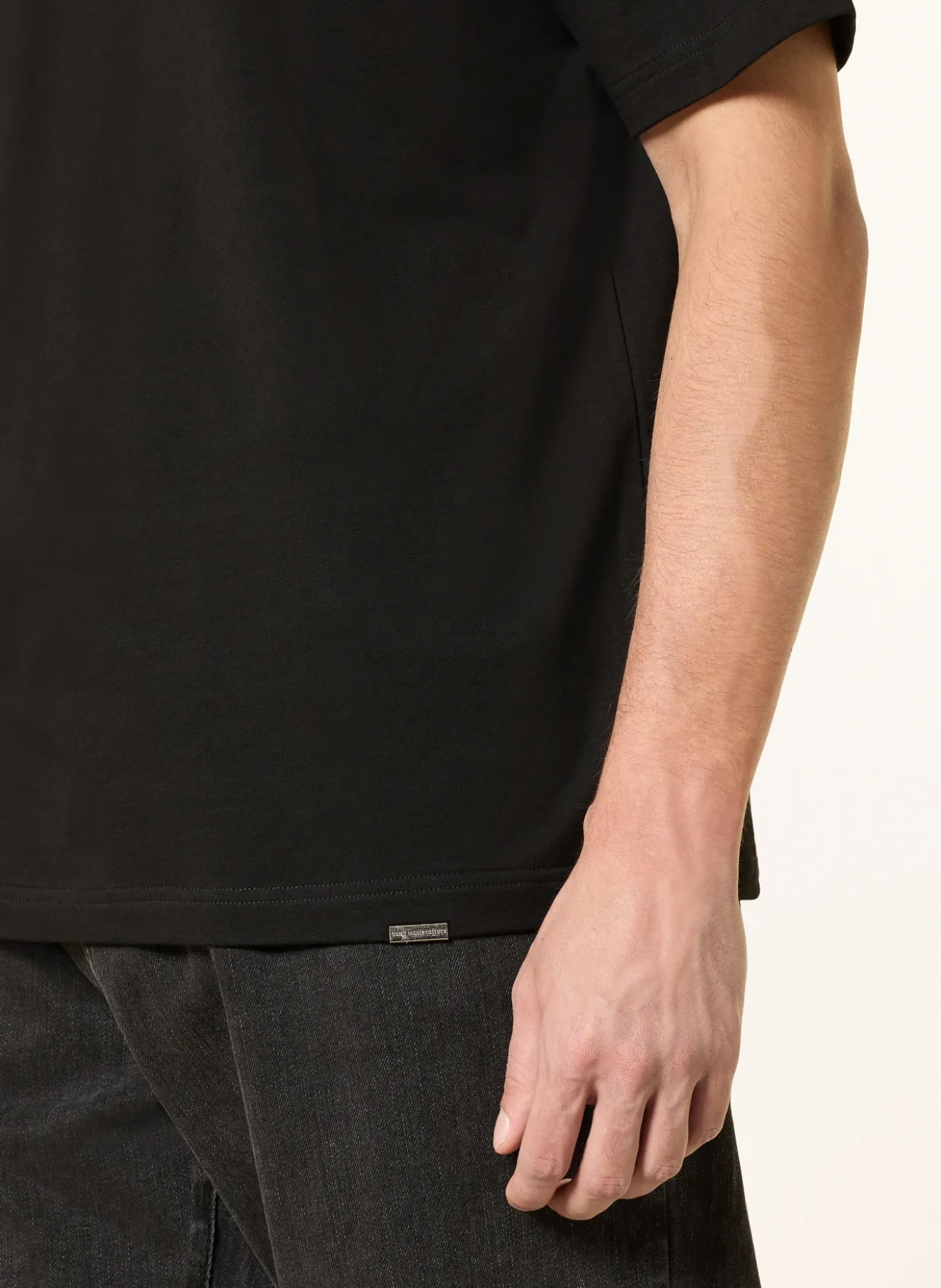 T-Shirt GAVINA ORNAMENT