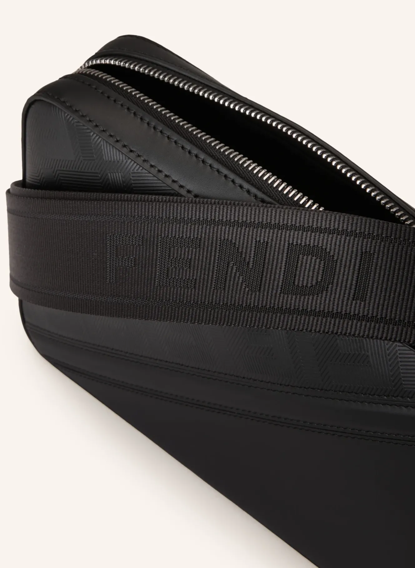 Umhängetasche CAMERA CASE FENDI DIAGONAL