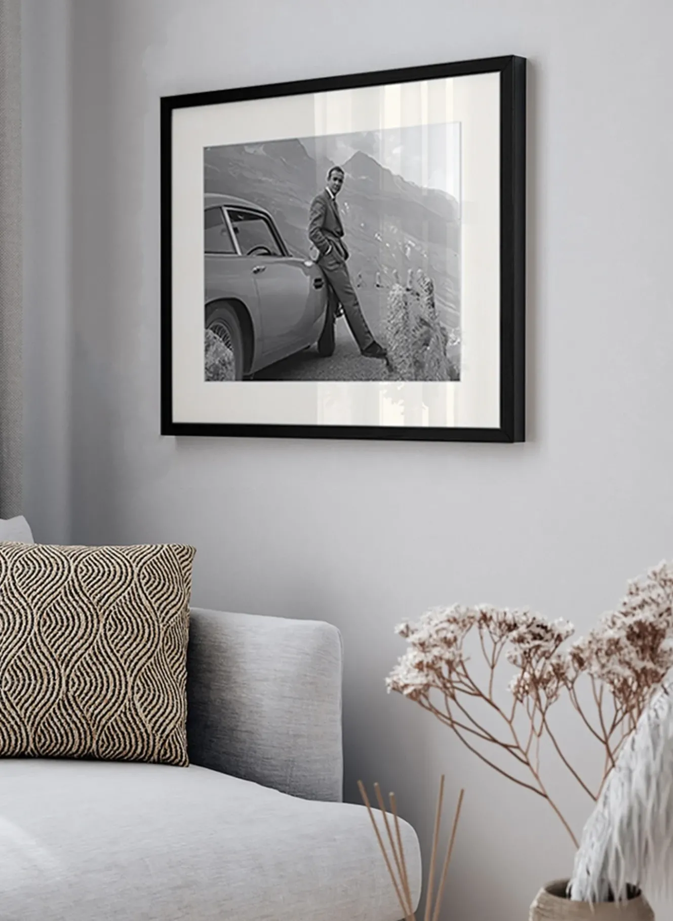 Wandbild SEAN CONNERY AM SET VON GOLDFINGER mit Rahmen