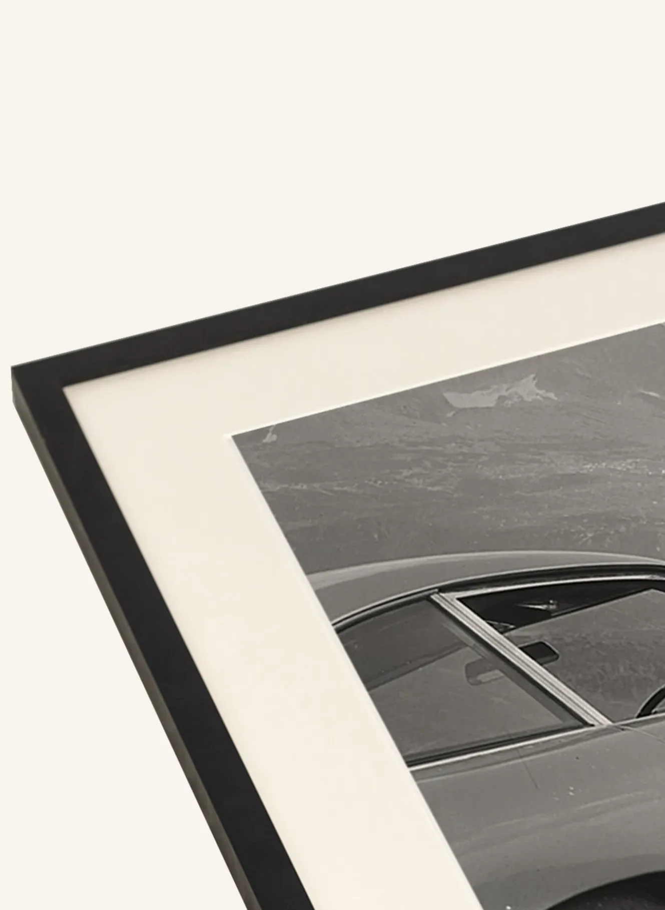 Wandbild SEAN CONNERY AM SET VON GOLDFINGER mit Rahmen