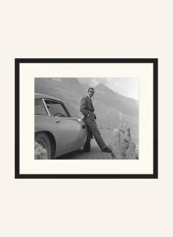 Wandbild SEAN CONNERY AM SET VON GOLDFINGER mit Rahmen
