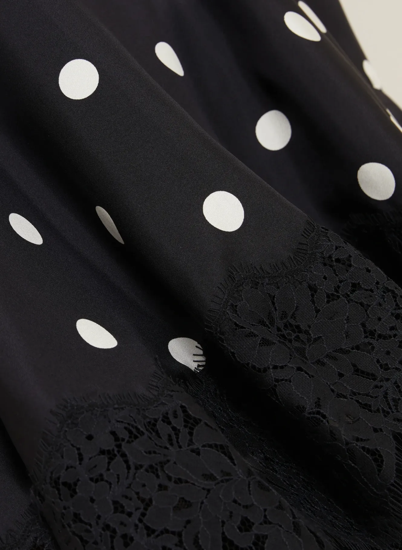 Wickelkleid BOSSO aus Seide mit Spitze